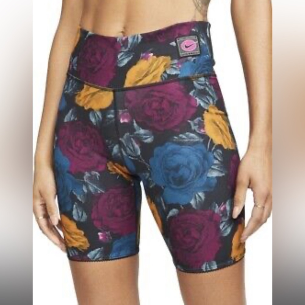 Nike One Icon Clash Black Floral Short